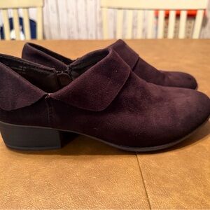 American Eagle Women's Suede Block Heel Shoes Dark Brown